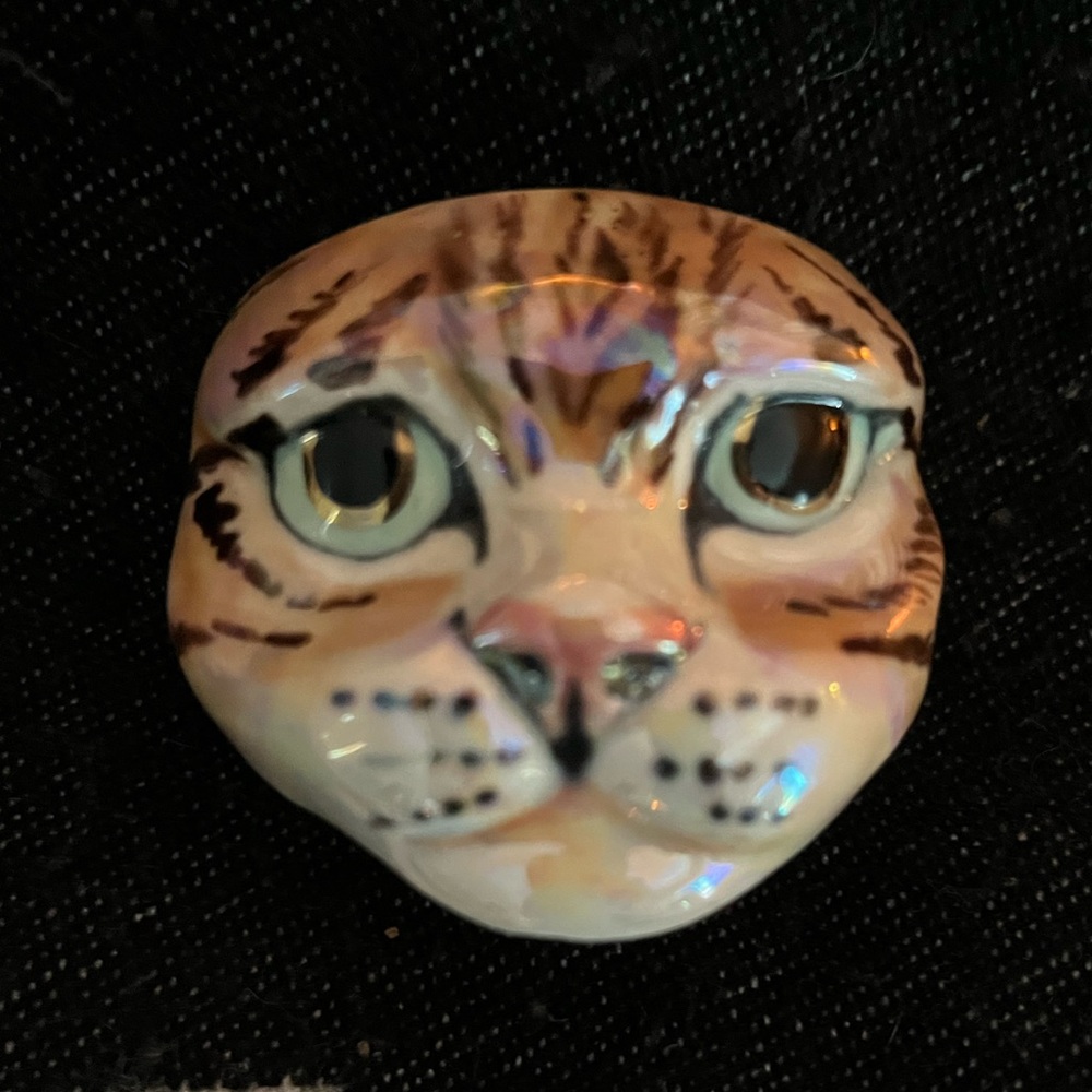 KM (Karen & Mark Kelleher- Maui, Hawaii) Cat Cuff (Hand Painted) Bracelet - Picture 5 of 8